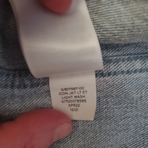 GAP Women's Faded Blue Denim Jacket Large - Picture 3 of 5